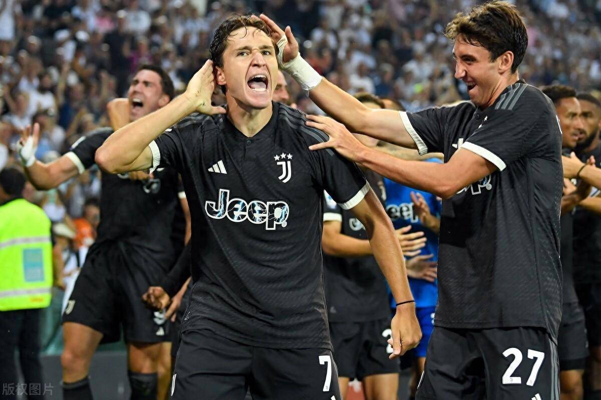 主队反击猛烈，客队奋力拼搏