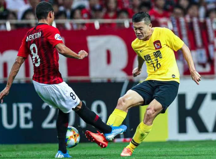 恒大主场不敌上港，输球因素值得探讨