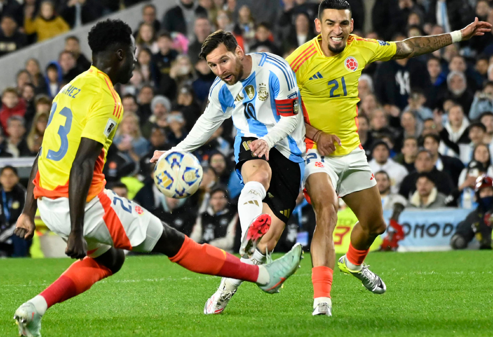 哥伦比亚队实力非凡称霸赛场 哥伦比亚队实力非凡称霸赛场