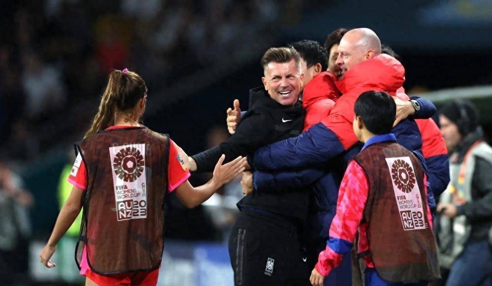 爆冷！S赛强队意外出局震惊全场的简单介绍