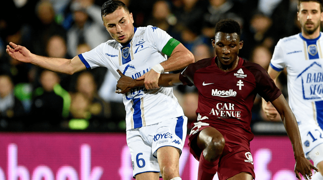 雷火电竞-梅斯客场逆转击败对手，取得三分