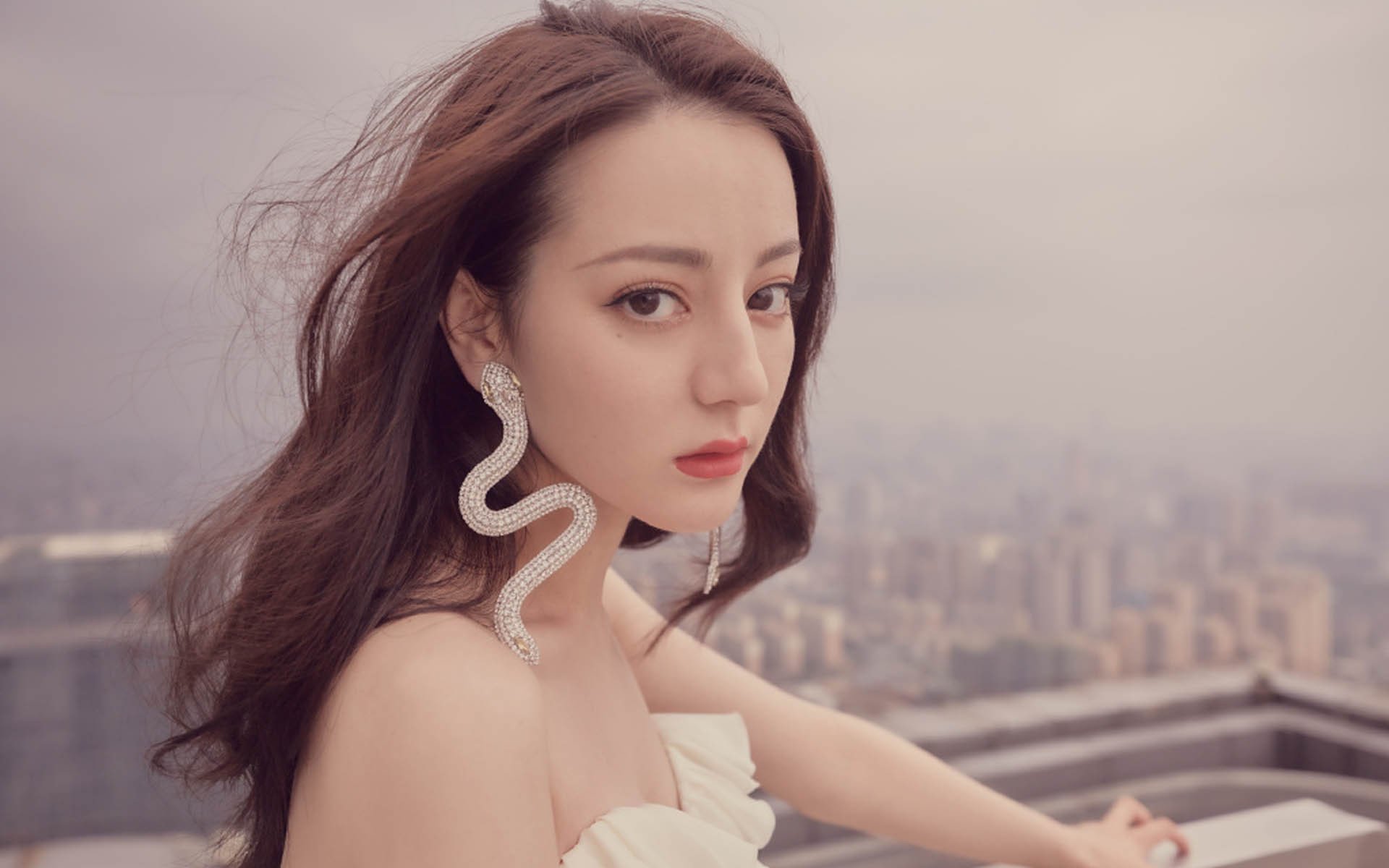 雷火电竞亚洲先驱-节奏大师，特奥在总决赛之夜的绝对掌控