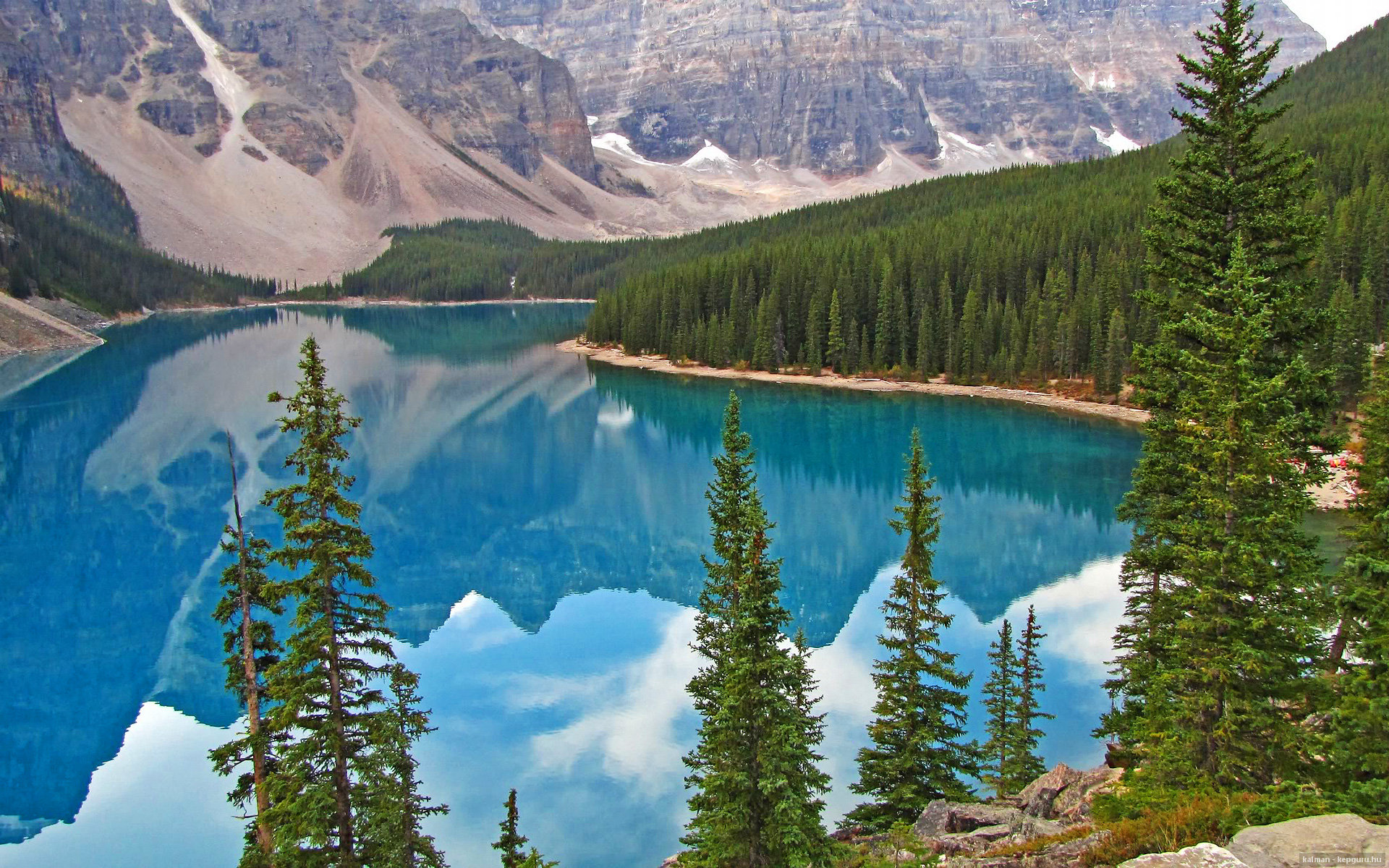 雷火电竞网站-淬火夜，孔德如刀锋凿刻，西班牙在加时熔炉中锻造胜利