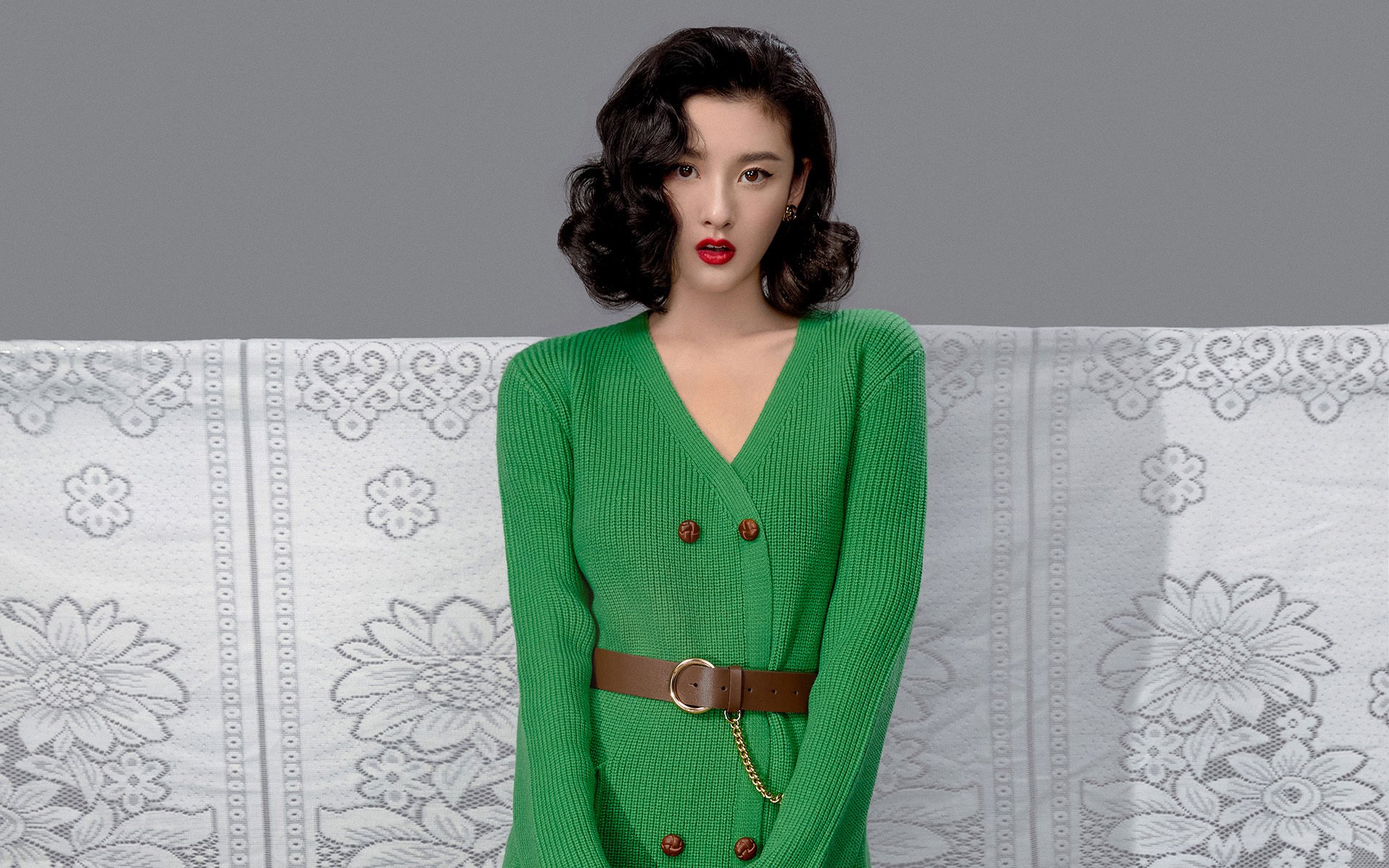 雷火电竞官网-体育镜像时空，快船击溃上海队，德甲赛场惊现浓眉接管争冠战