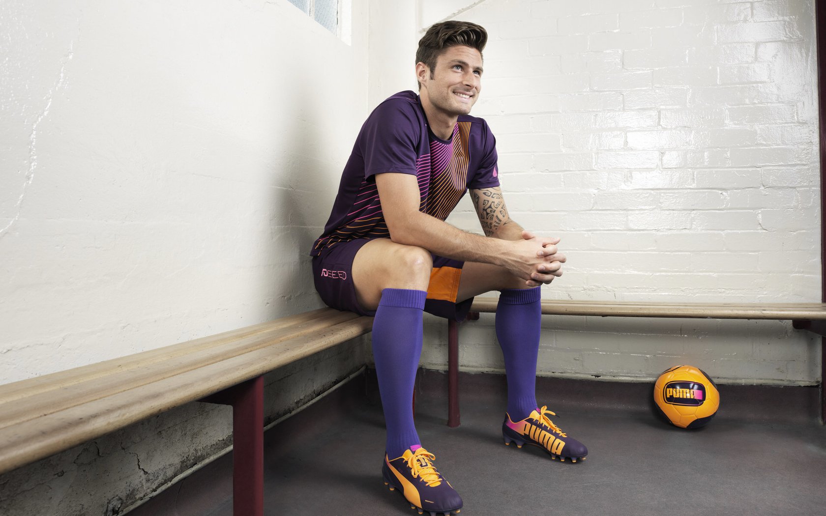 雷火电竞合作-双线英雄，姆巴佩天神下凡，勒沃库森压哨绝唱