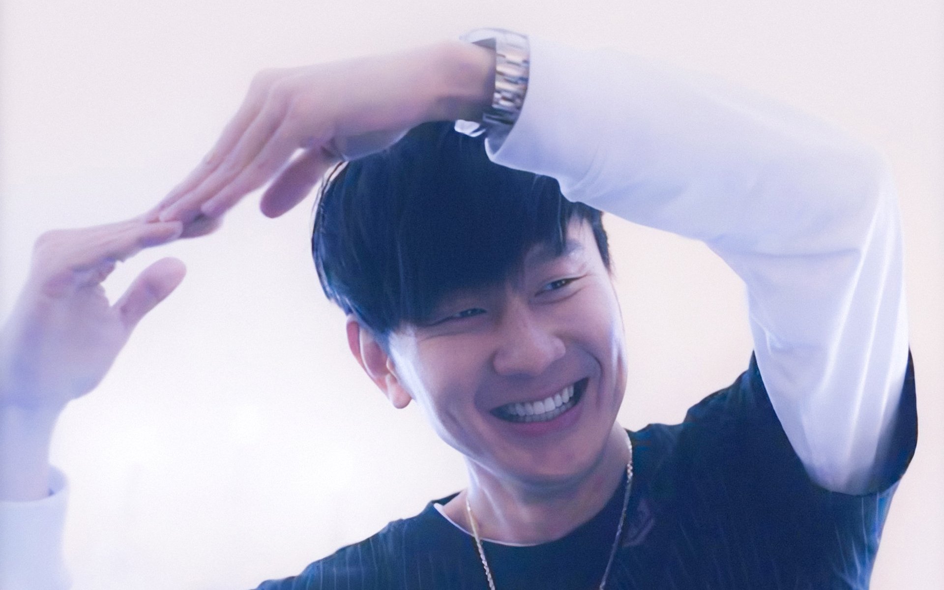 雷火电竞-惊蛰之夜，切特用三分雨唤醒沉睡的新疆，一波流带走黄蜂的不仅仅是胜利