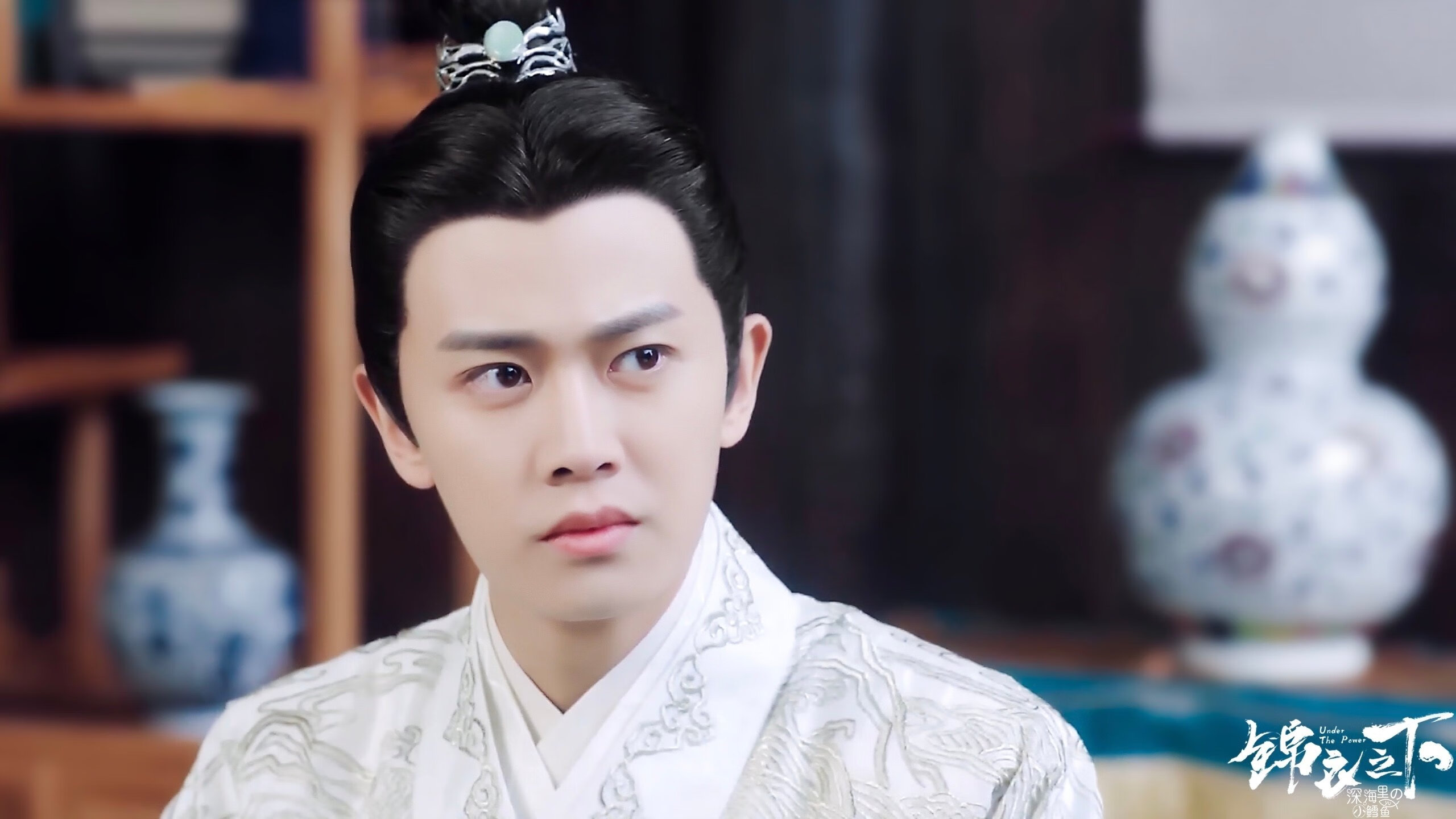 雷火电竞官网-极速与澎湃，当F1街道赛的荧光划破夜空，莫兰特的数据引擎在另一个赛场轰鸣