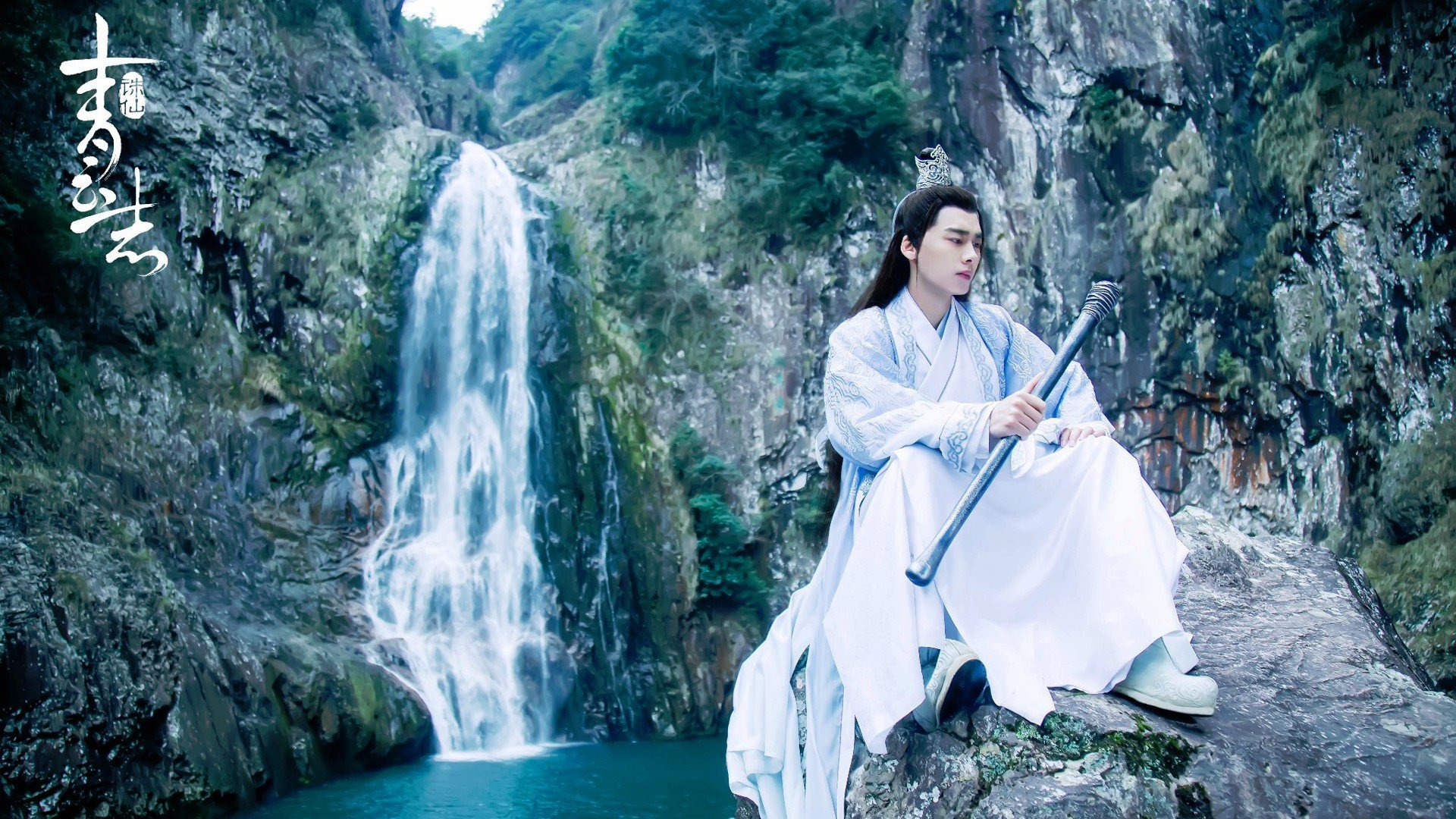 雷火电竞亚洲先驱-中亚雄鹰啸傲北欧，2026世界杯乌兹别克斯坦完胜芬兰，姆巴佩化身中亚之王引爆进攻狂潮