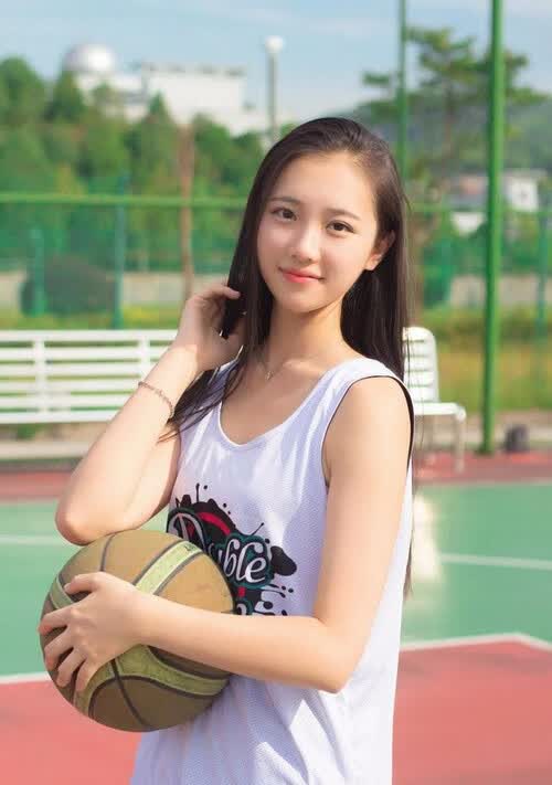 当高原之魂撕裂沙漠绿茵，厄瓜多尔以完胜之名，为2026世界杯写下最冷峻的序章